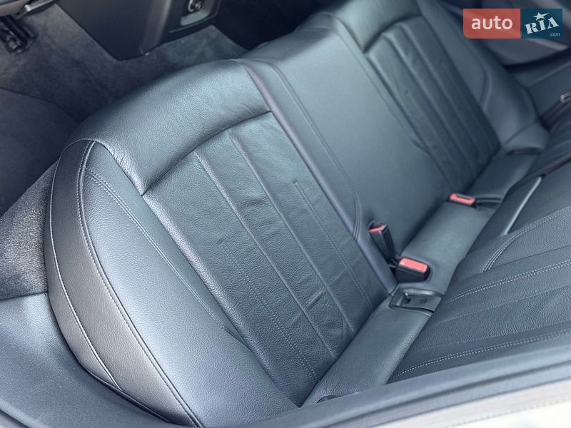 Седан Audi A4 2018 в Вінниці