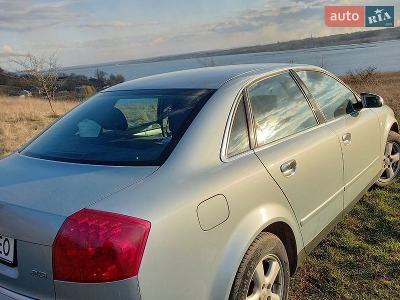 Седан Audi A4 2001 в Бурштыне