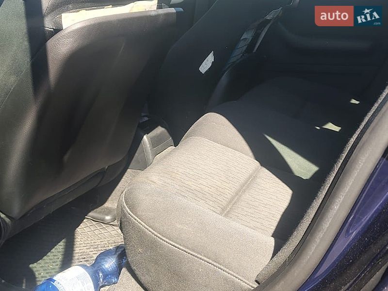 Седан Audi A4 2006 в Луцке