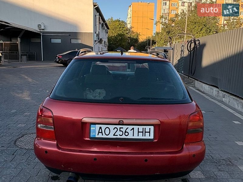 Универсал Audi A4 1996 в Ужгороде