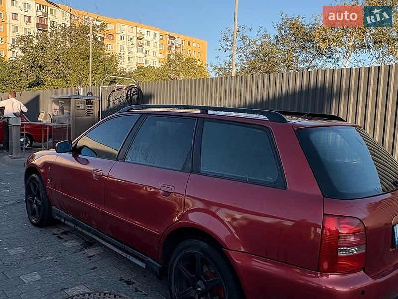 Универсал Audi A4 1996 в Ужгороде