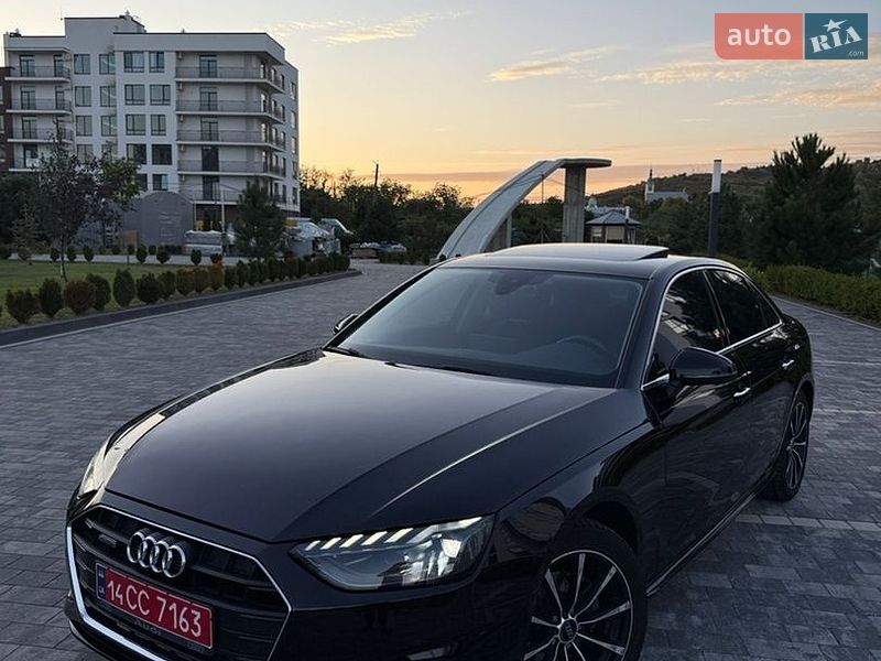 Седан Audi A4 2021 в Мукачевому