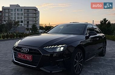 Седан Audi A4 2021 в Мукачевому