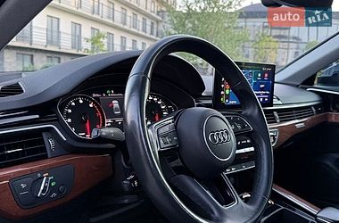 Седан Audi A4 2021 в Мукачевому