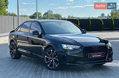 Седан Audi A4 2016 в Дніпрі