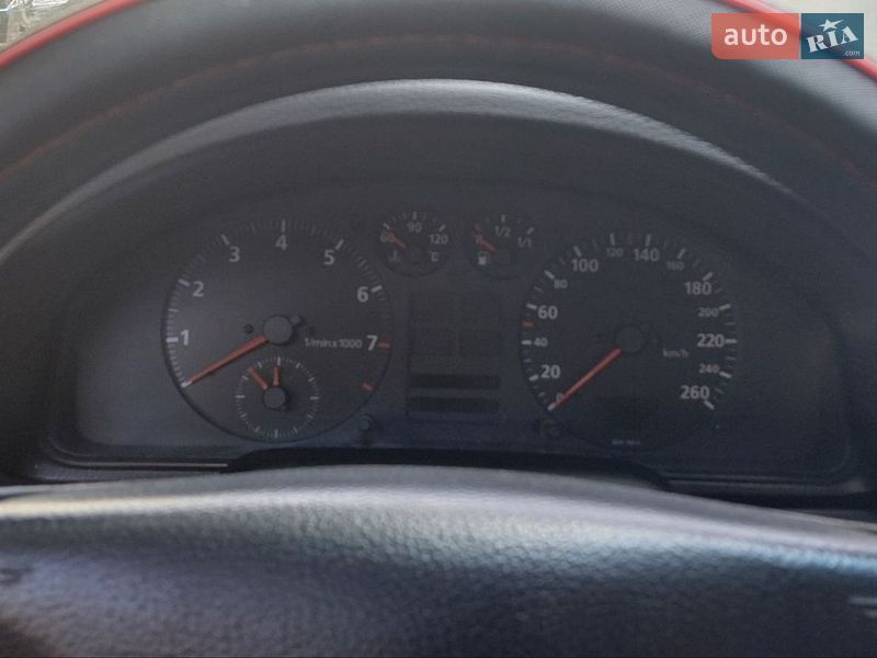 Седан Audi A4 1995 в Києві
