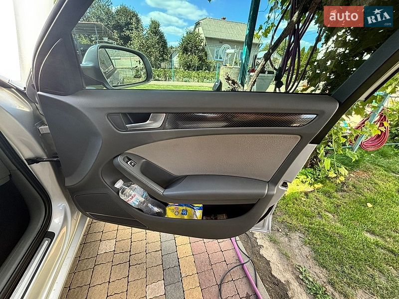 Седан Audi A4 2013 в Миколаєві
