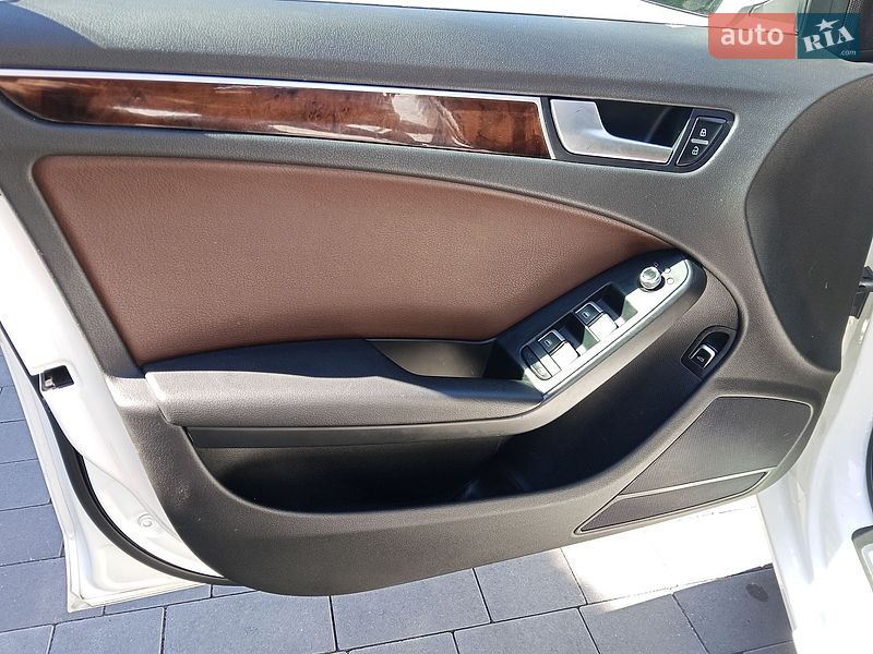 Седан Audi A4 2014 в Луцке