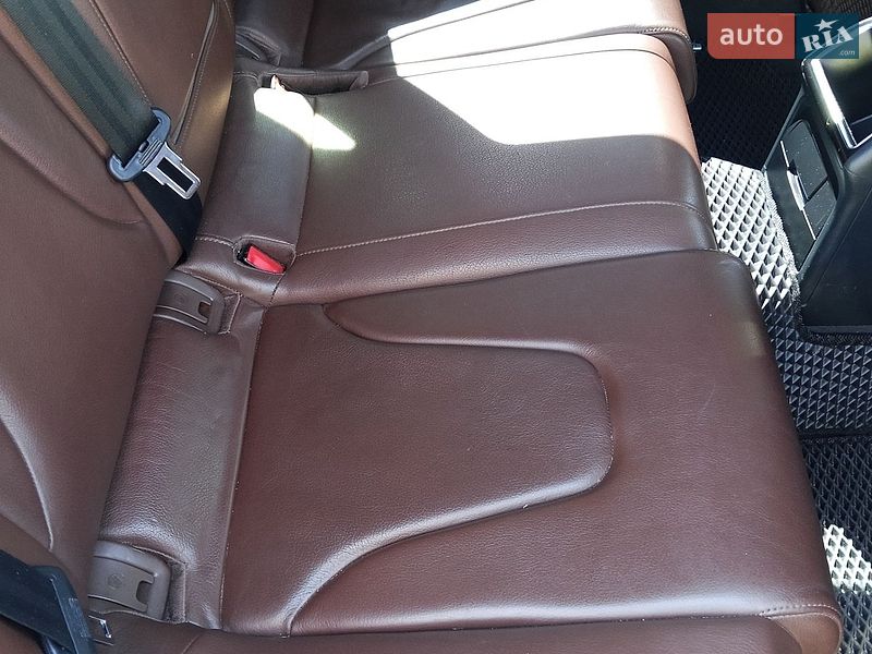 Седан Audi A4 2014 в Луцке
