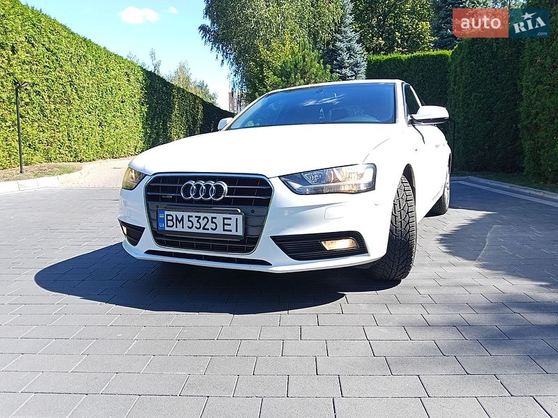 Седан Audi A4 2014 в Луцке