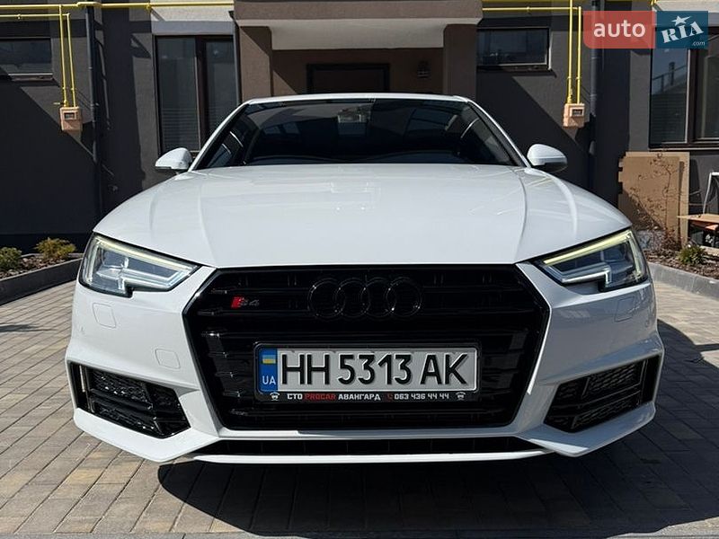Седан Audi A4 2017 в Одессе