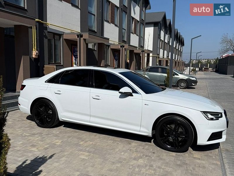 Седан Audi A4 2017 в Одессе