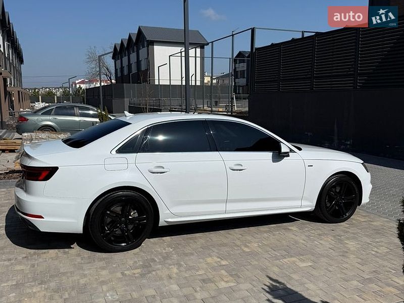 Седан Audi A4 2017 в Одессе