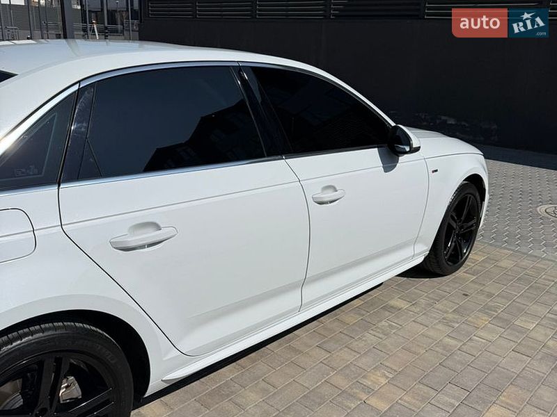 Седан Audi A4 2017 в Одессе