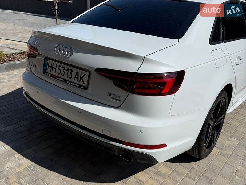 Седан Audi A4 2017 в Одессе