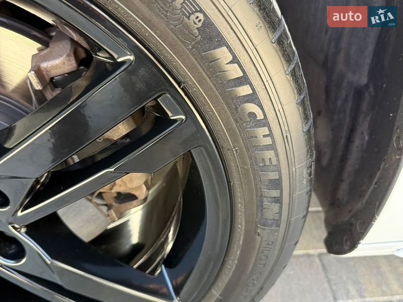 Седан Audi A4 2017 в Одессе