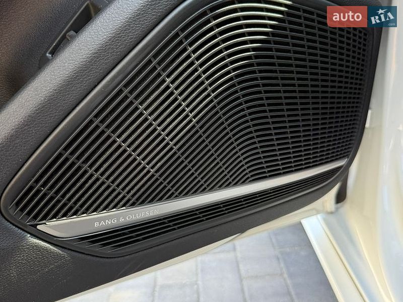 Седан Audi A4 2017 в Одессе