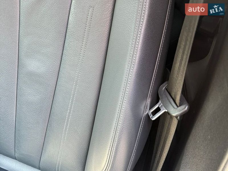 Седан Audi A4 2017 в Одессе