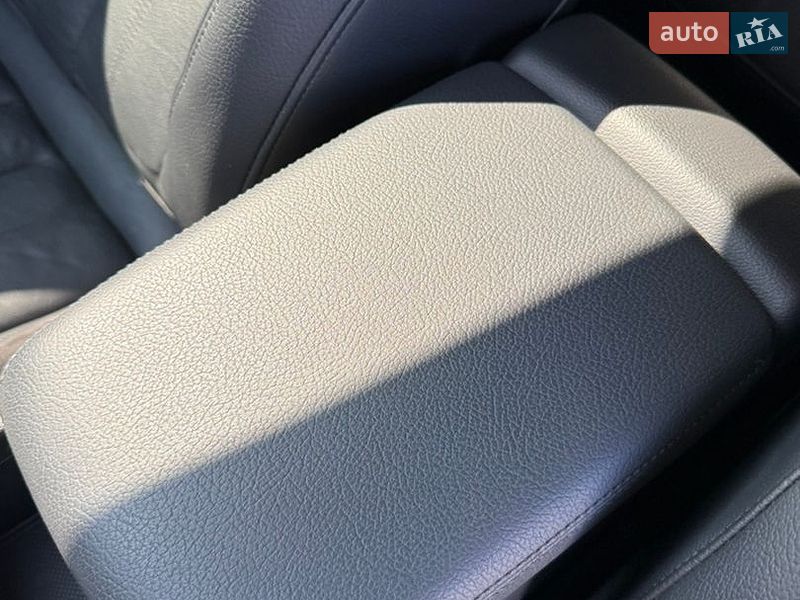 Седан Audi A4 2017 в Одессе