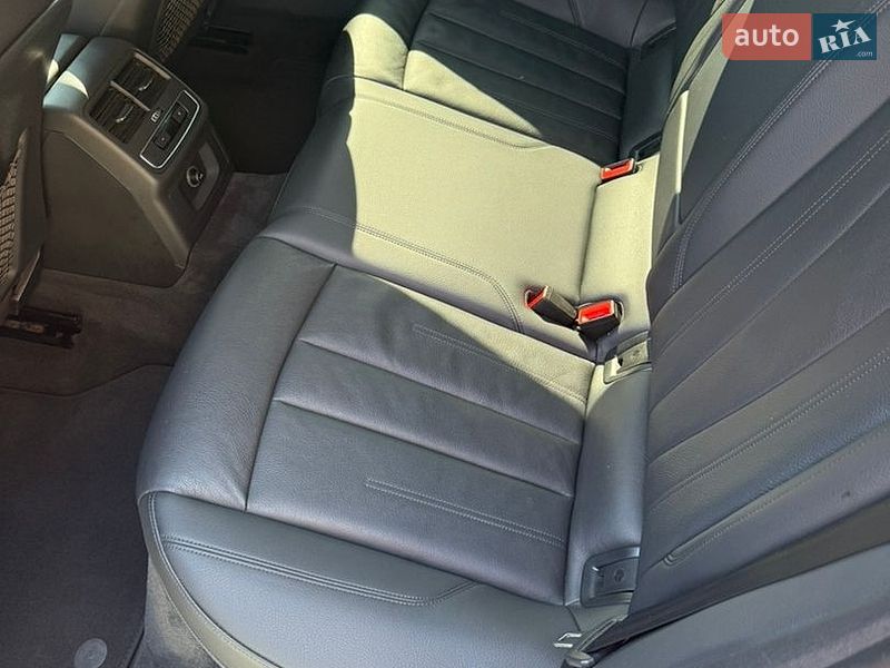 Седан Audi A4 2017 в Одессе