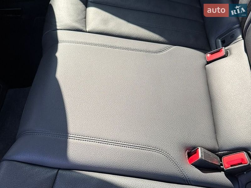 Седан Audi A4 2017 в Одессе
