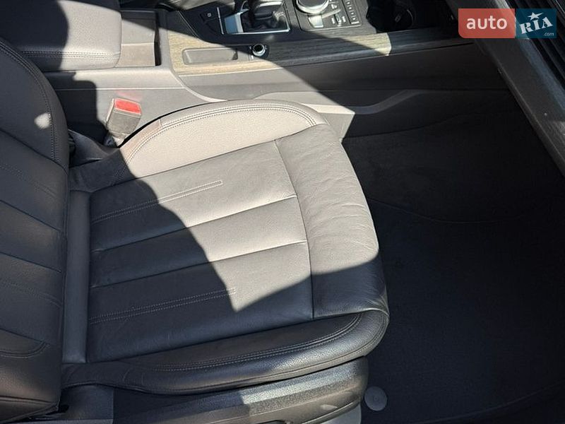 Седан Audi A4 2017 в Одессе
