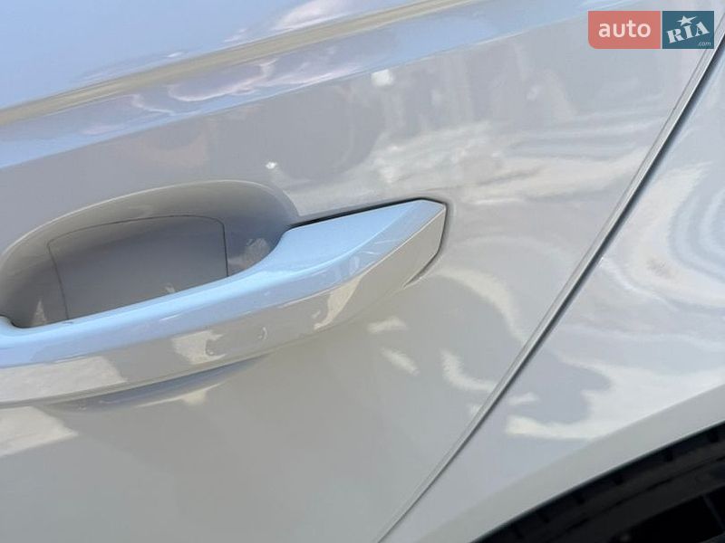 Седан Audi A4 2017 в Одессе