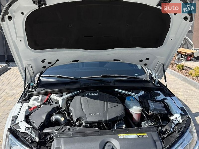 Седан Audi A4 2017 в Одессе