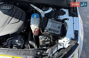 Седан Audi A4 2017 в Одессе