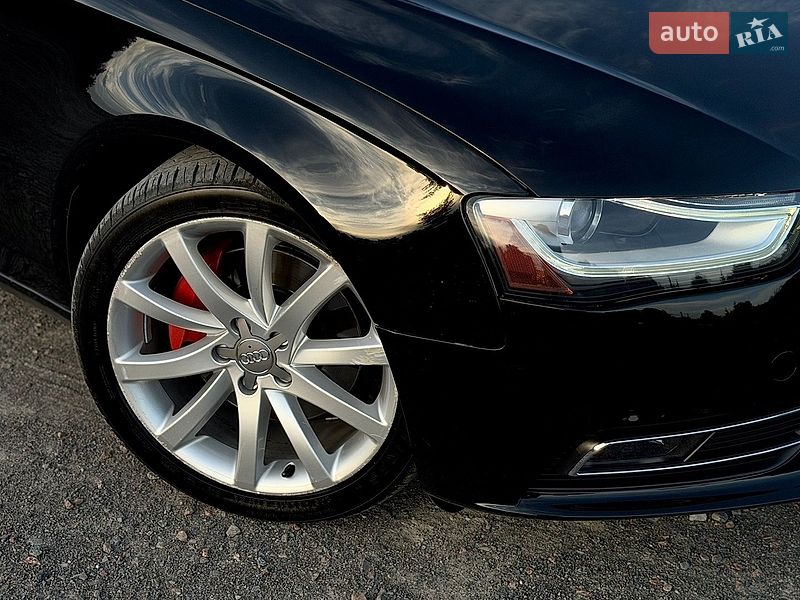 Седан Audi A4 2012 в Тернополе