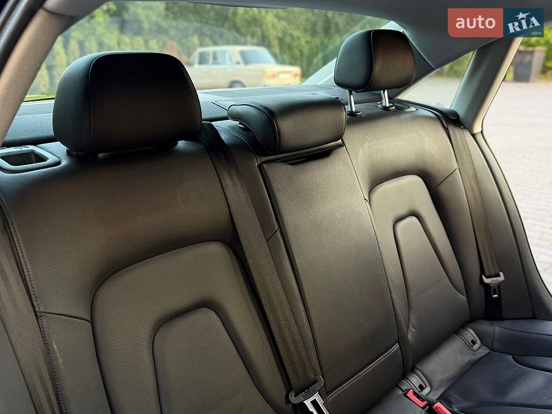 Седан Audi A4 2012 в Тернополе