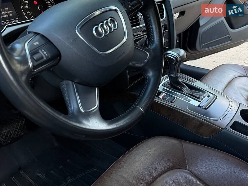 Седан Audi A4 2012 в Києві
