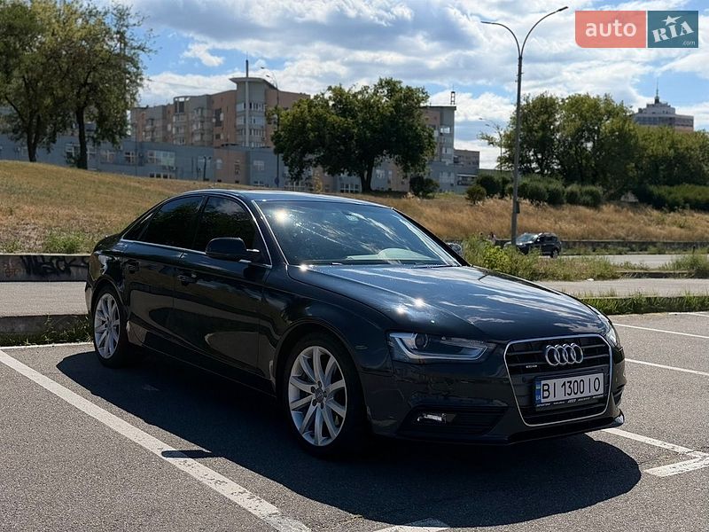 Седан Audi A4 2012 в Києві