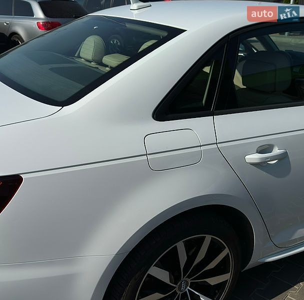 Седан Audi A4 2018 в Луцьку