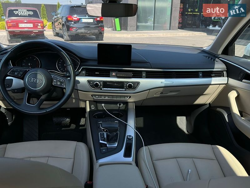 Седан Audi A4 2018 в Луцьку