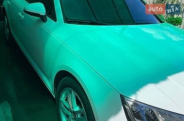 Седан Audi A4 2016 в Полтаві