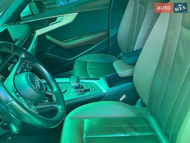 Седан Audi A4 2016 в Полтаві