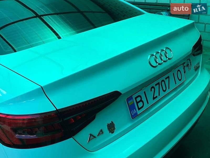 Седан Audi A4 2016 в Полтаві
