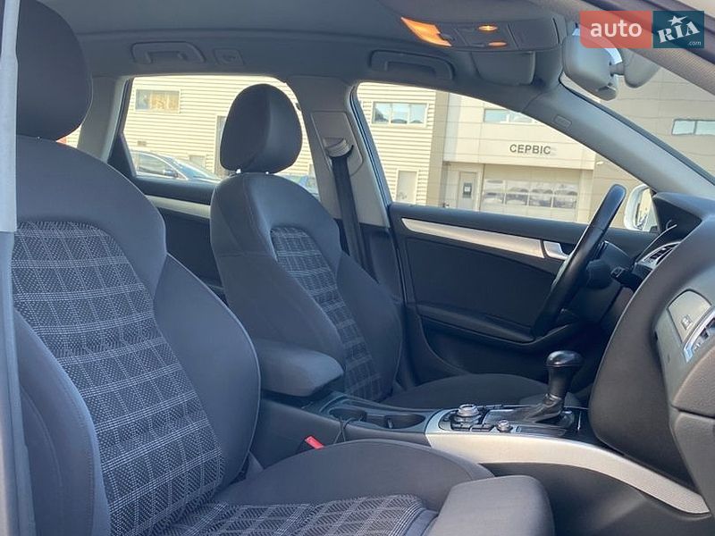 Універсал Audi A4 2014 в Львові