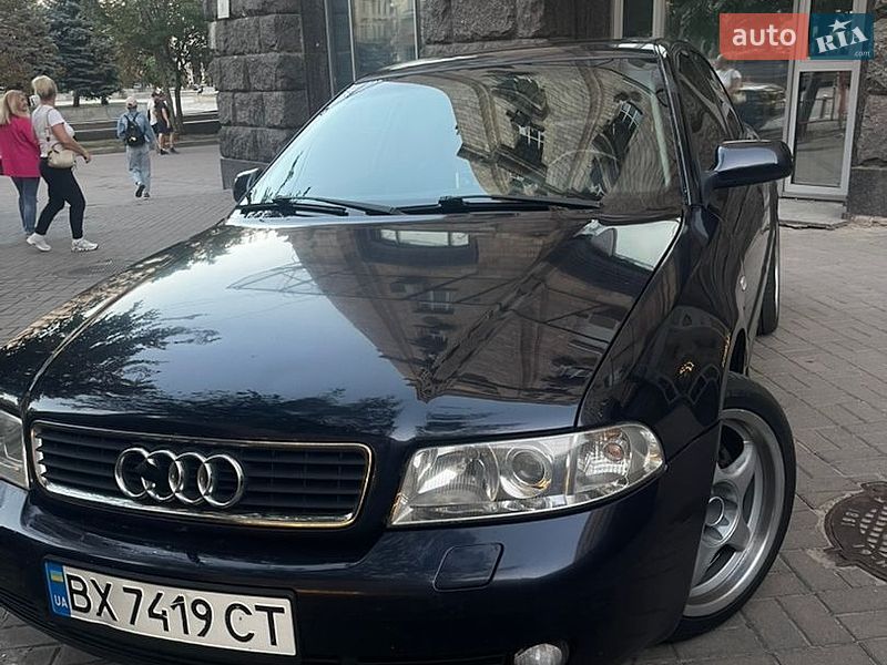 Седан Audi A4 2000 в Киеве