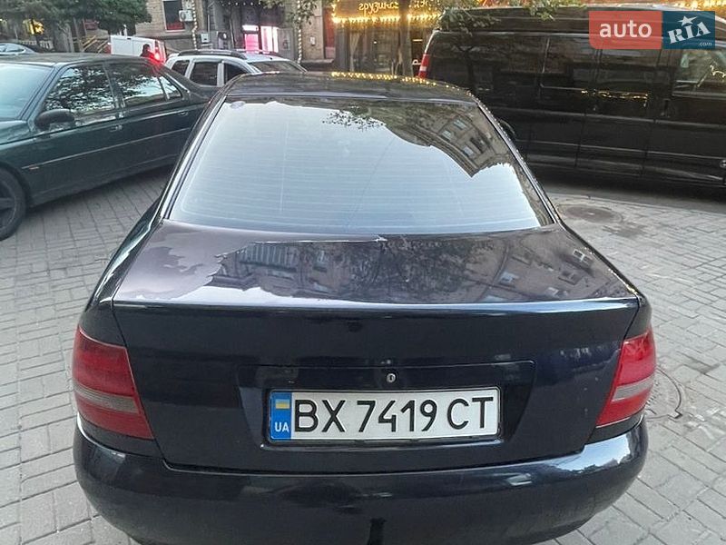 Седан Audi A4 2000 в Киеве