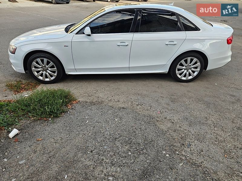Седан Audi A4 2015 в Києві