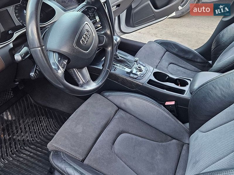 Седан Audi A4 2015 в Києві