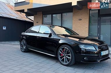 Седан Audi A4 2010 в Черновцах
