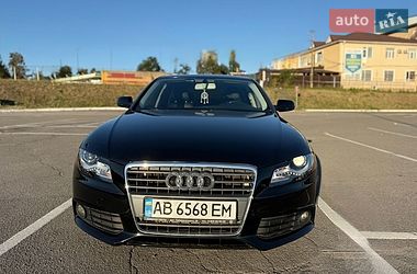 Седан Audi A4 2012 в Виннице