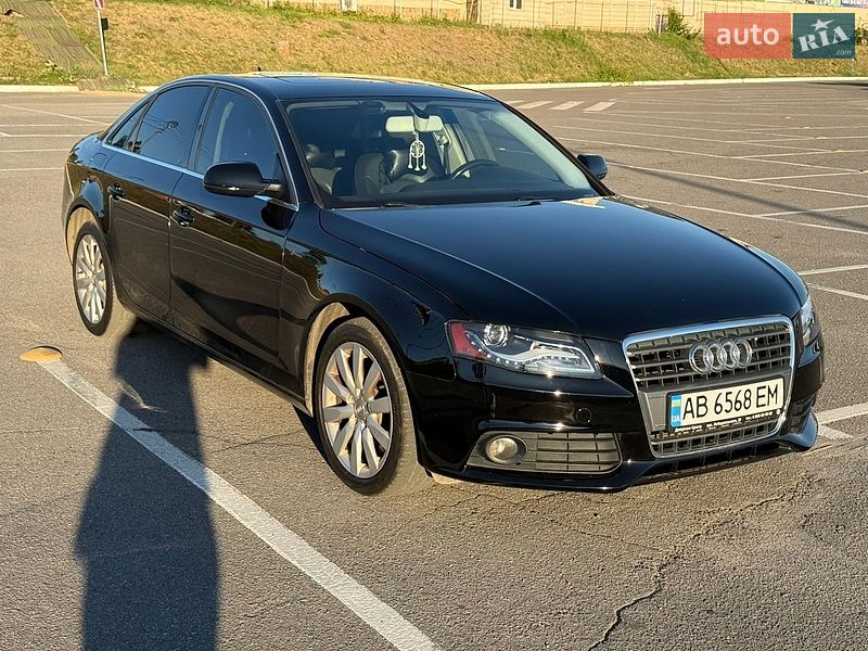 Седан Audi A4 2012 в Виннице