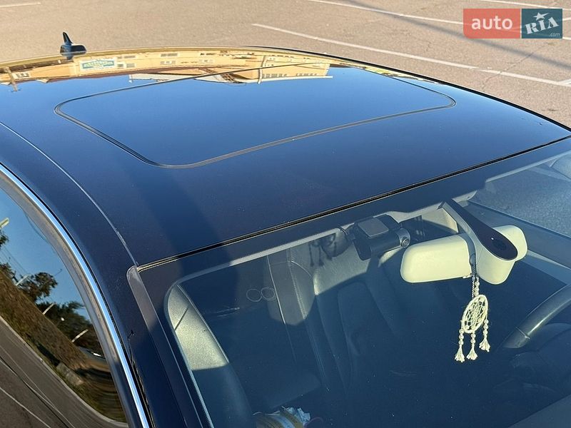 Седан Audi A4 2012 в Виннице