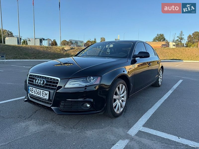 Седан Audi A4 2012 в Виннице