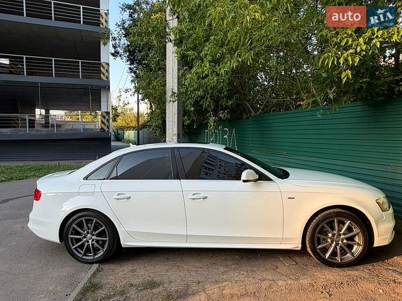 Седан Audi A4 2015 в Харкові