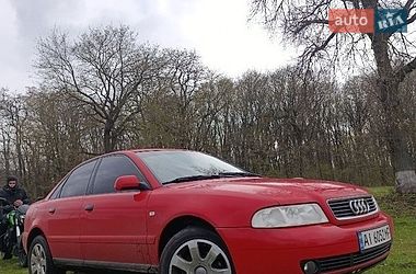Седан Audi A4 1999 в Згуровке